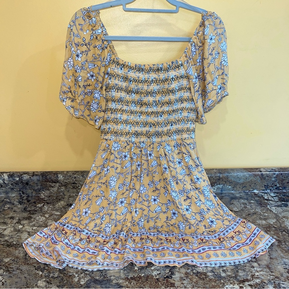 Francesca’s Mi Ami M Short Dress Flowy Sleeves Yellow With Blue Floral Sundress